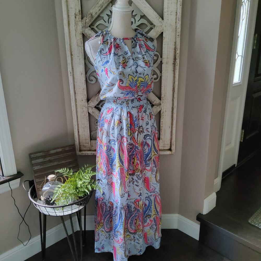 Griffin Floral Paisley Halter Maxi Dress Boho Cottage Vacation Resort Chic